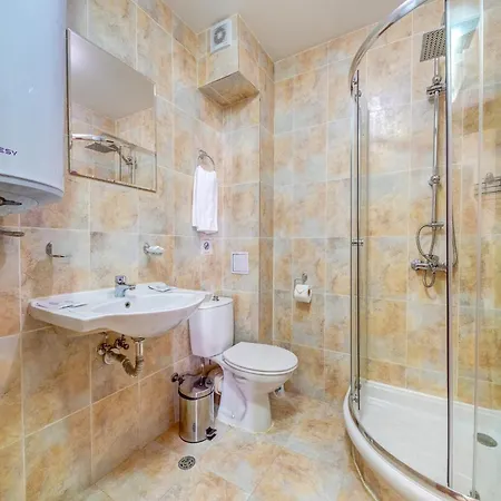 Apartament Charming 1bd Mountain Escape At The Castle *